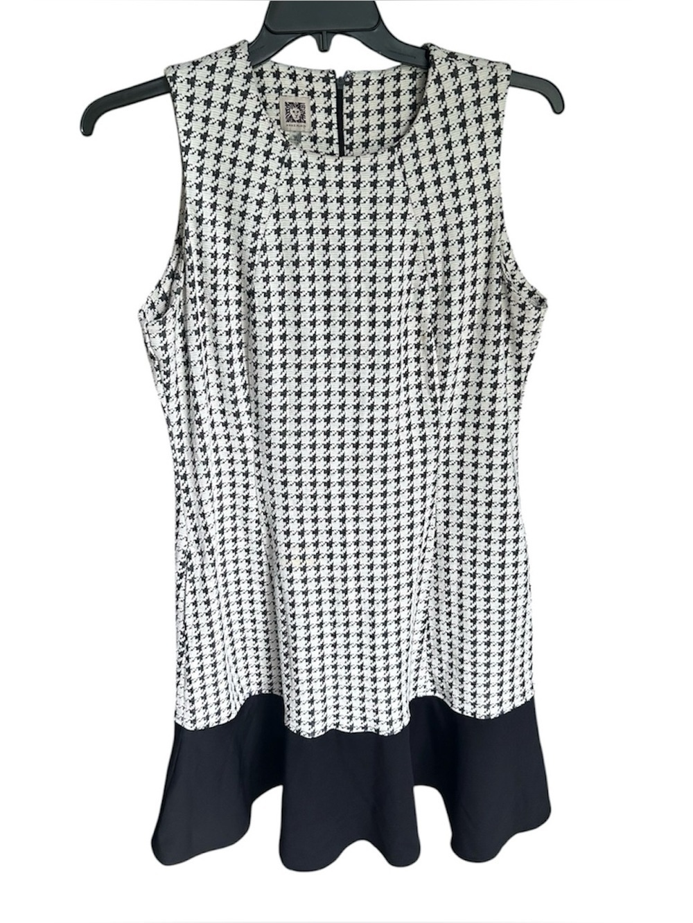Anne Klein Womenβs Sleeveless Houndstooth Dress